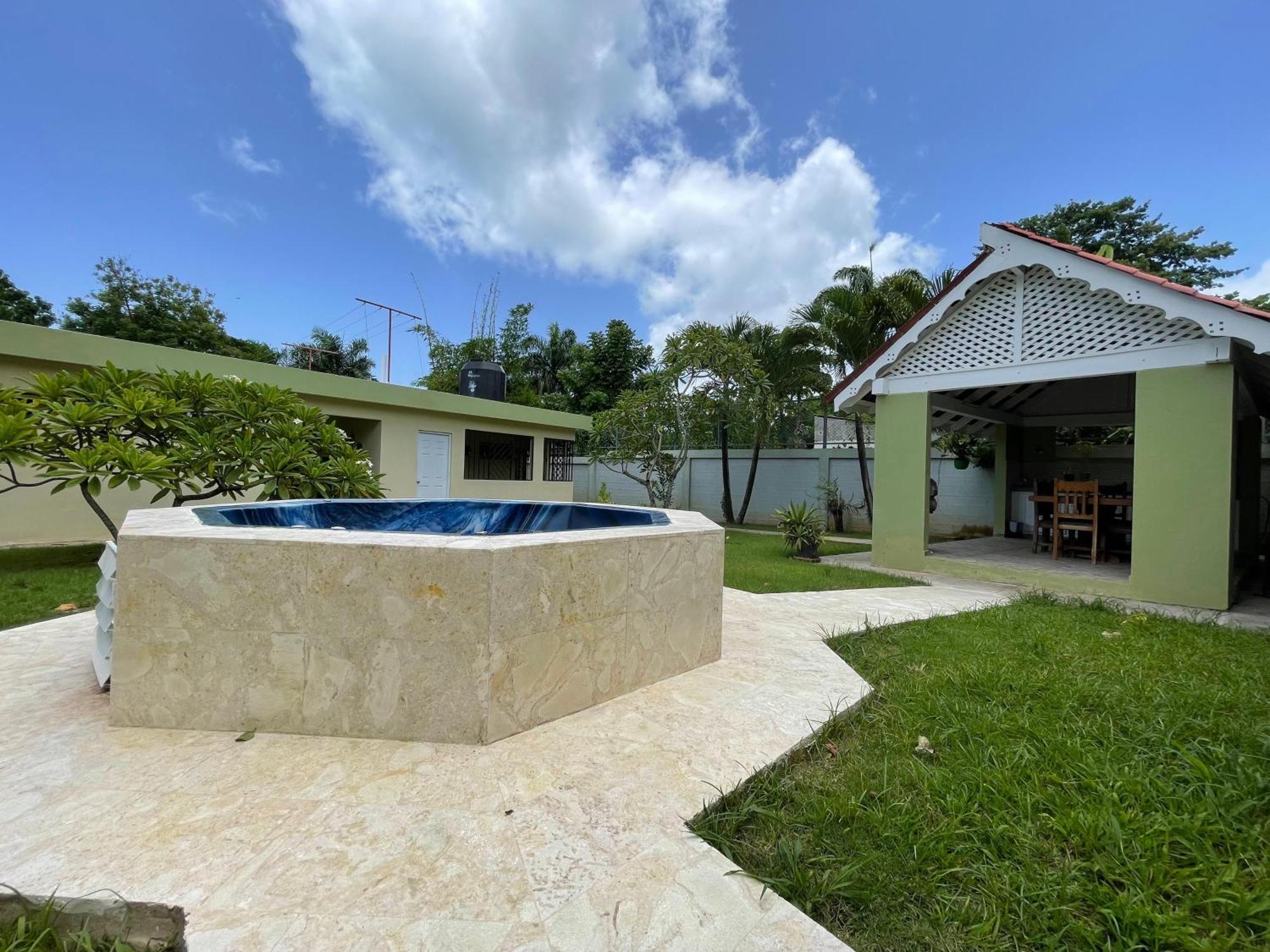 Amplia Villa En Las Terrenas Exterior photo